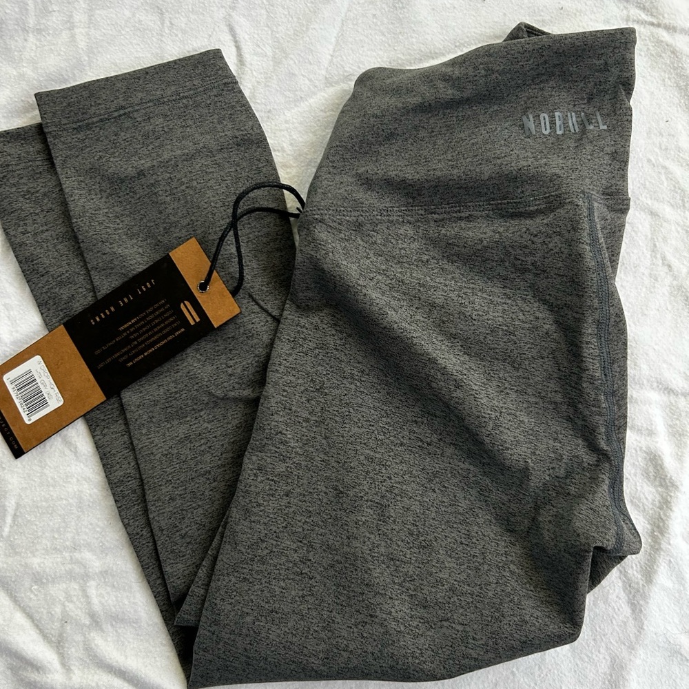 NOBULL High-Rise Plush Heather 21” Tight
Color: Heather Grey